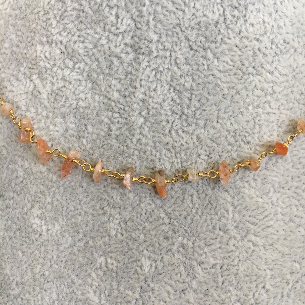Dainty Sunstone Choker